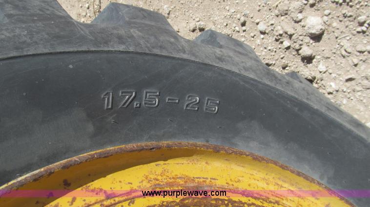 image for item G5668 1973 Caterpillar 930 wheel loader