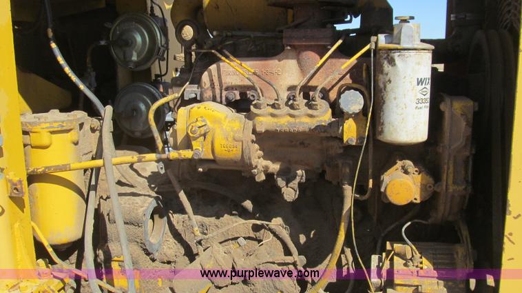 image for item G5668 1973 Caterpillar 930 wheel loader