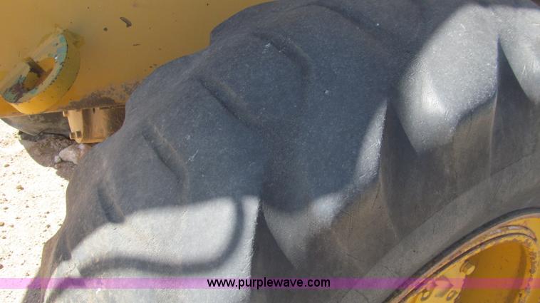 image for item G5668 1973 Caterpillar 930 wheel loader