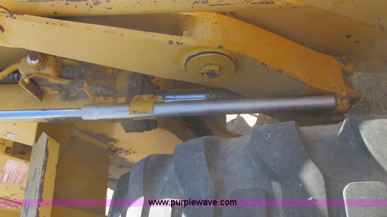 image for item G5668 1973 Caterpillar 930 wheel loader