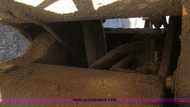 image for item G5668 1973 Caterpillar 930 wheel loader