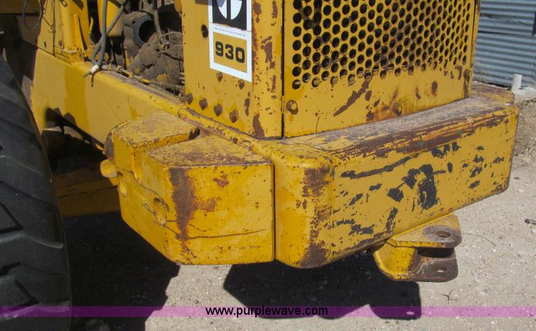 image for item G5668 1973 Caterpillar 930 wheel loader