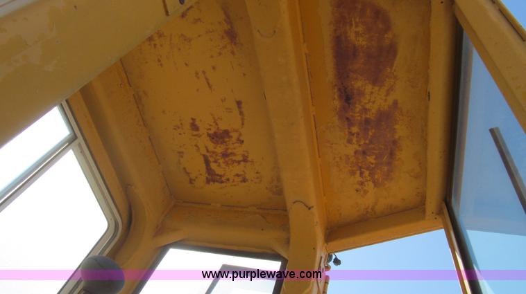 image for item G5668 1973 Caterpillar 930 wheel loader