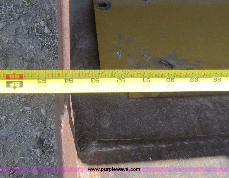 image for item G5668 1973 Caterpillar 930 wheel loader