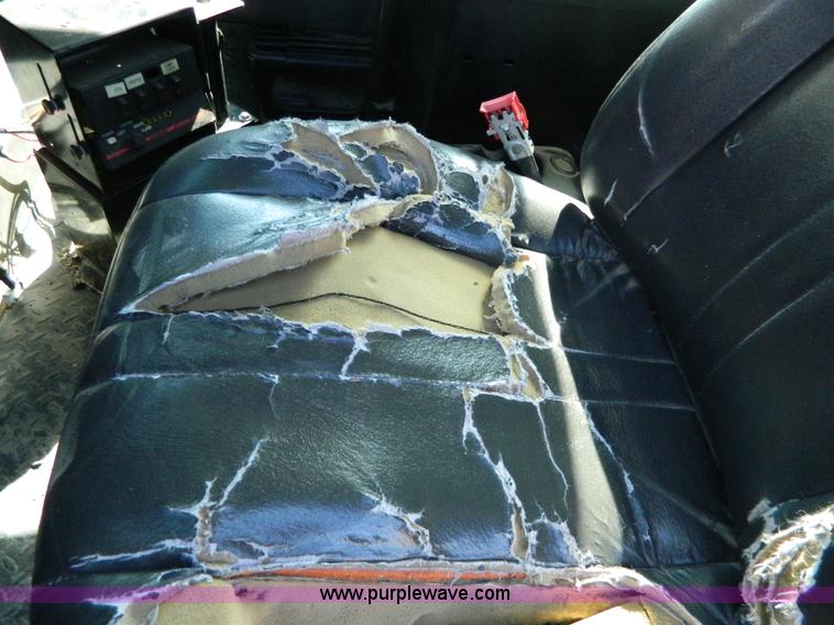 image for item G7788 2004 Chevrolet C4500 service boom truck