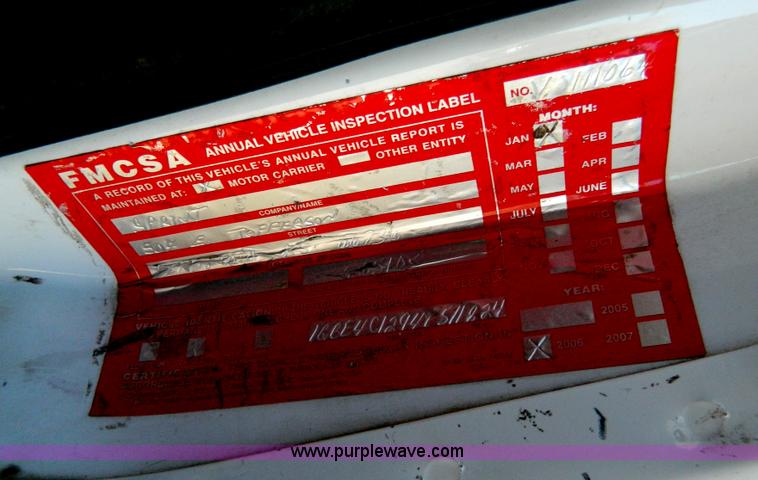 image for item G7788 2004 Chevrolet C4500 service boom truck