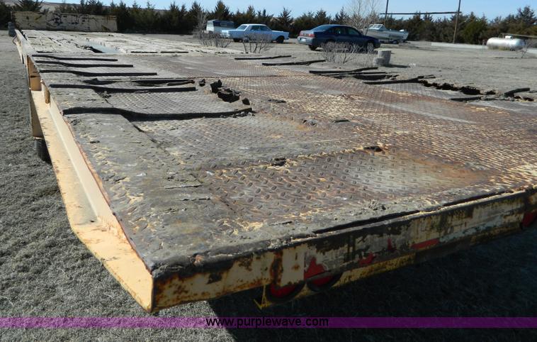 image for item G7792 1967 Lacrosse step deck trailer