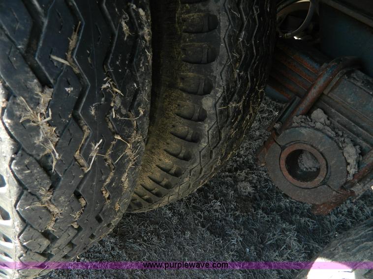 image for item G7792 1967 Lacrosse step deck trailer