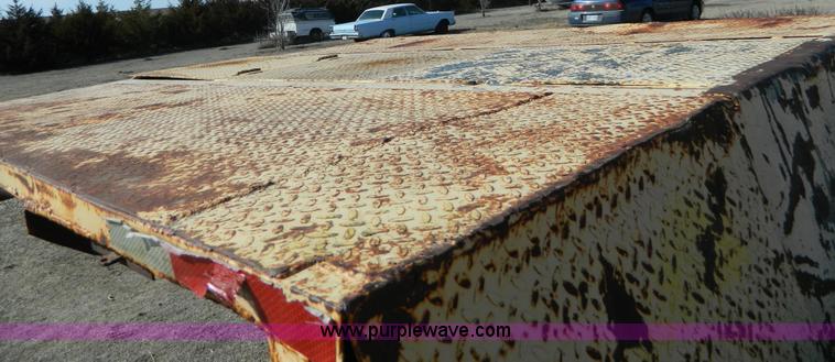 image for item G7792 1967 Lacrosse step deck trailer