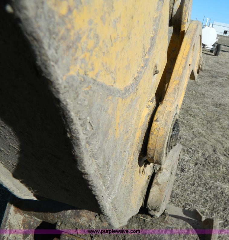 image for item G7796 1997 John Deere 310E backhoe