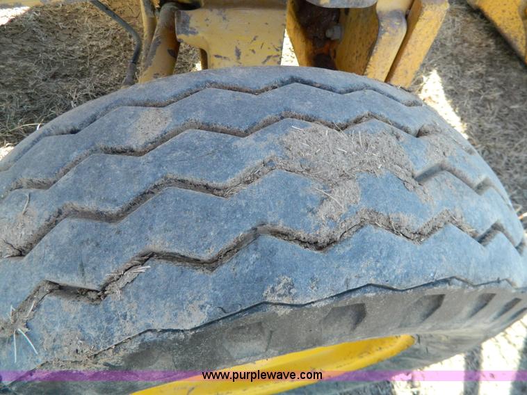 image for item G7796 1997 John Deere 310E backhoe