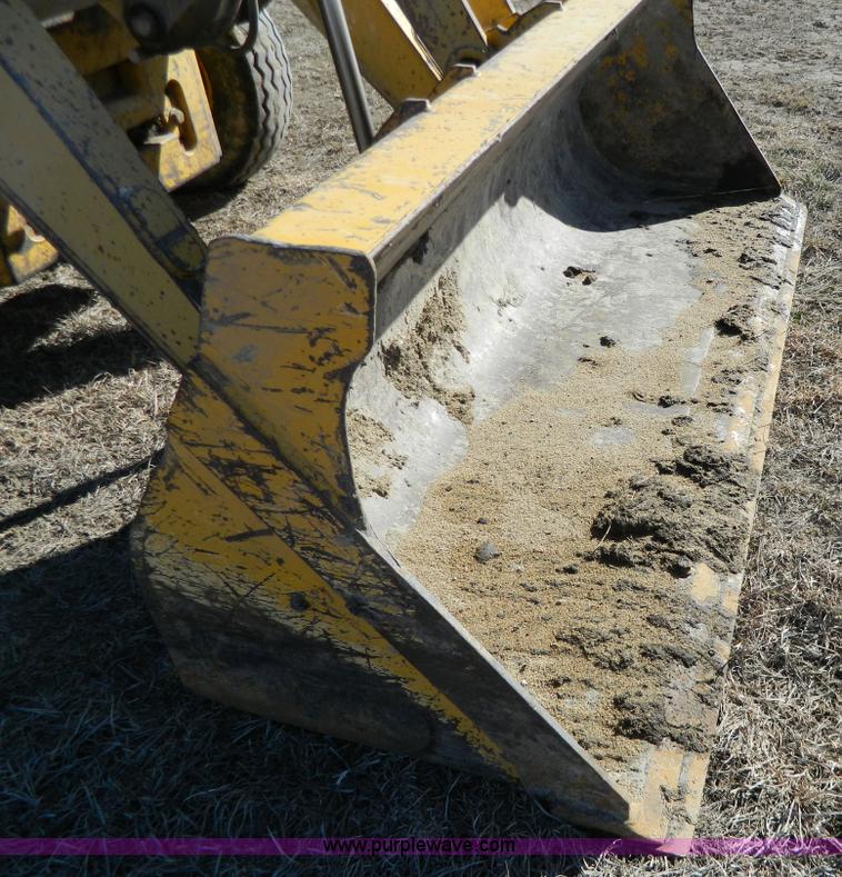 image for item G7796 1997 John Deere 310E backhoe