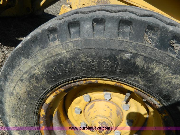 image for item G7796 1997 John Deere 310E backhoe