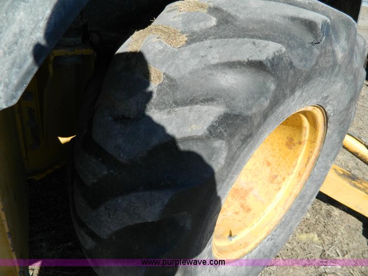 image for item G7796 1997 John Deere 310E backhoe