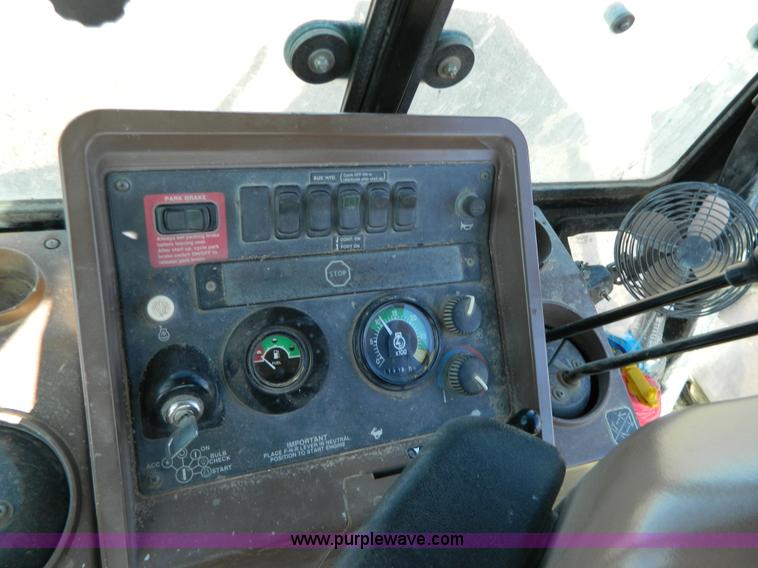 image for item G7796 1997 John Deere 310E backhoe