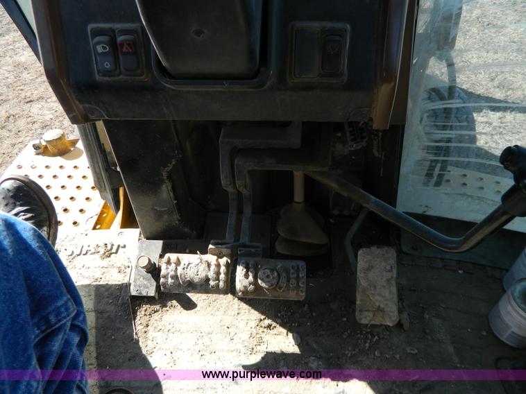 image for item G7796 1997 John Deere 310E backhoe