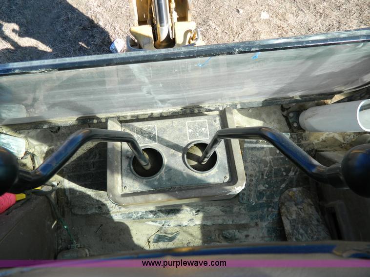 image for item G7796 1997 John Deere 310E backhoe