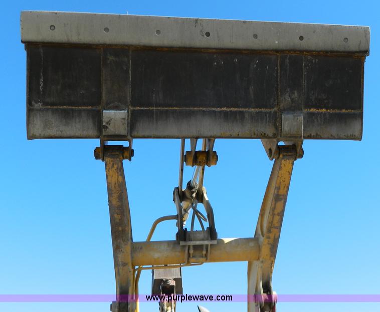 image for item G7796 1997 John Deere 310E backhoe