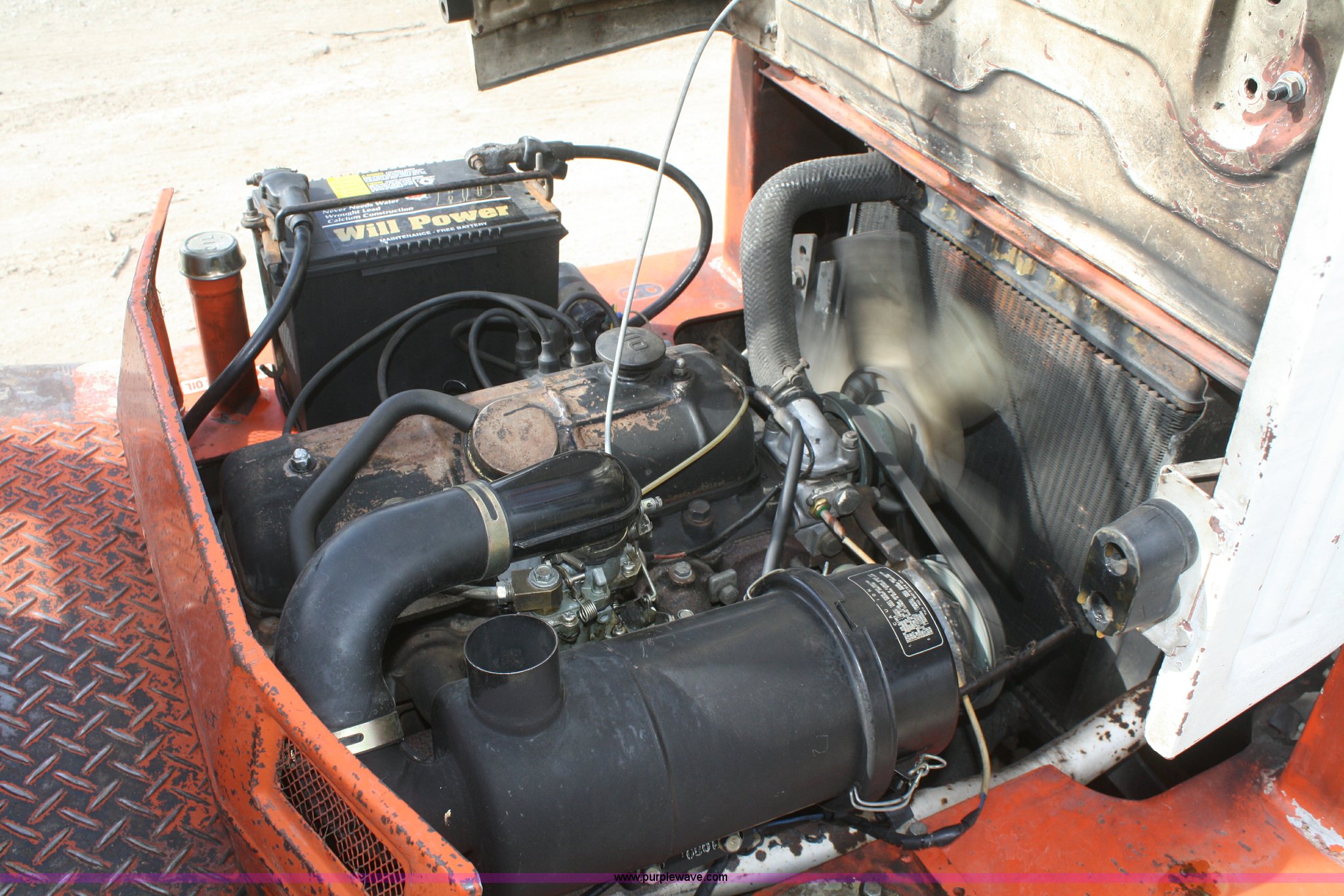 Yam Uhaul FG25 forklift in Lawrence, KS | Item F2557 sold | Purple Wave