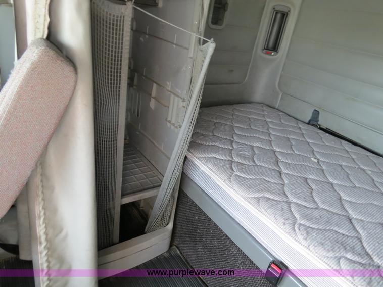 image for item B2494 1999 Freightliner C120 semi truck