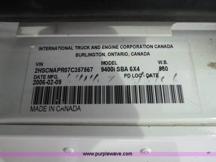 image for item B4566 2007 International 9400i semi truck