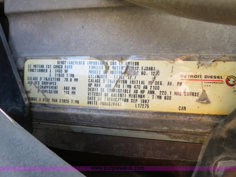 image for item B4662 1998 Peterbilt 377 semi truck