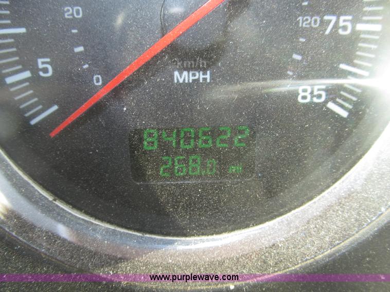 image for item B5436 2007 Kenworth T600B AeroCab semi truck