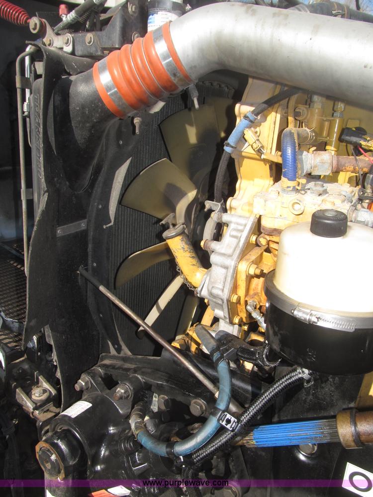 image for item B5436 2007 Kenworth T600B AeroCab semi truck