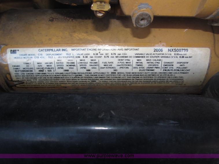 image for item B5436 2007 Kenworth T600B AeroCab semi truck