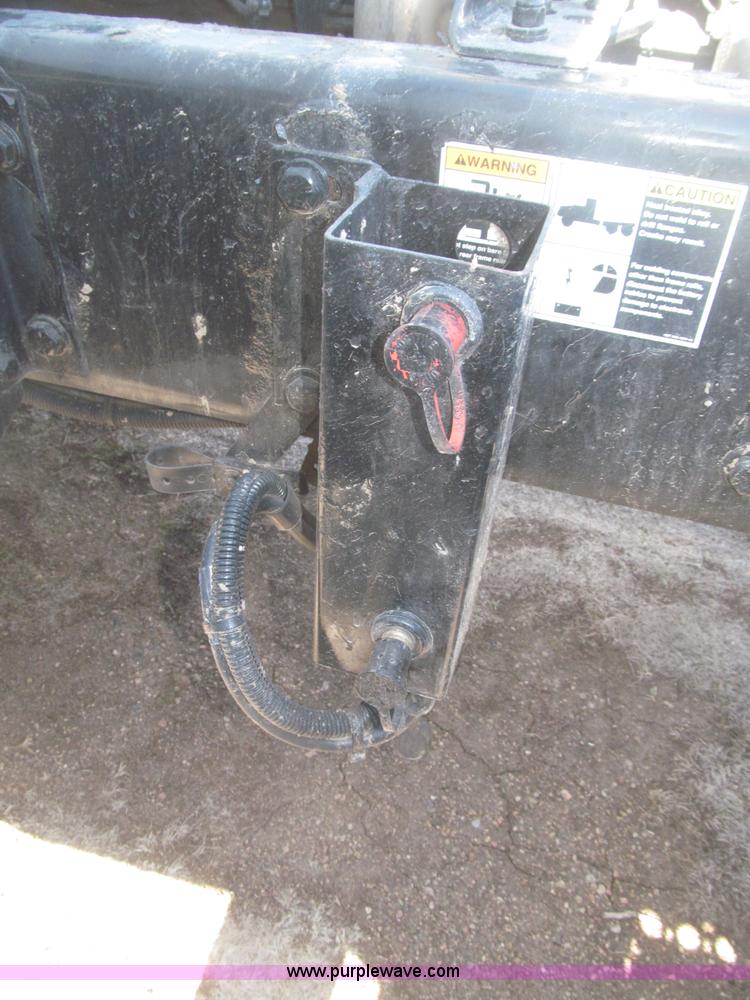 image for item B5436 2007 Kenworth T600B AeroCab semi truck