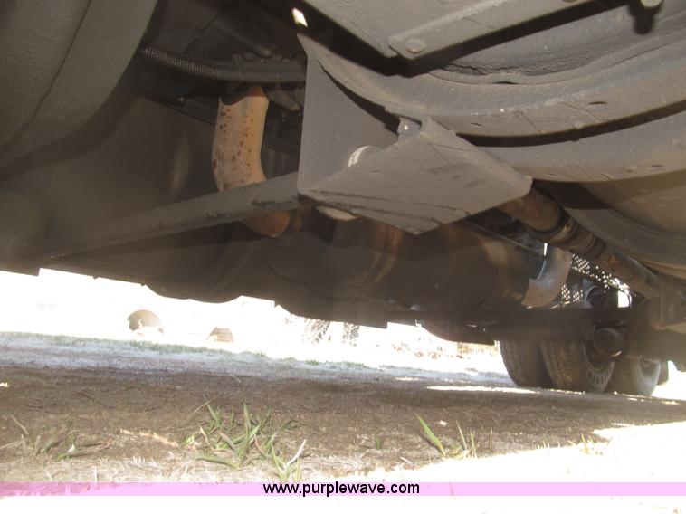 image for item B5436 2007 Kenworth T600B AeroCab semi truck