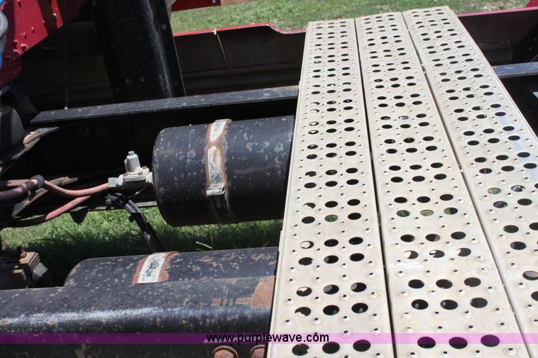 image for item D5178 1995 Freightliner FLD112 semi truck