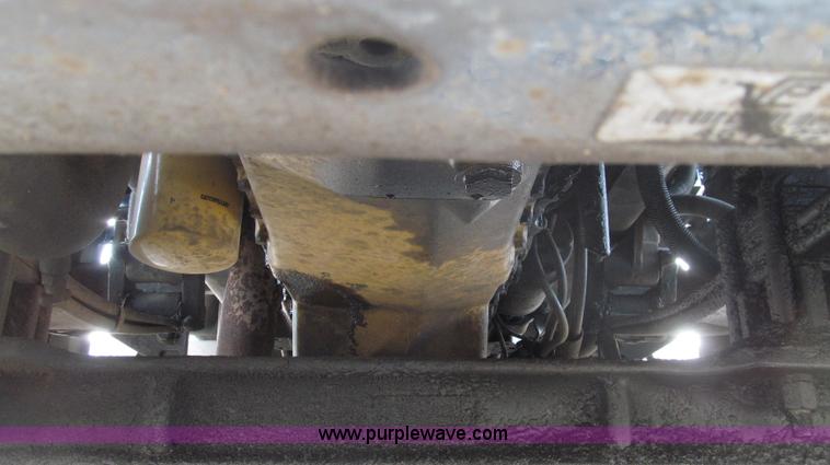 image for item E3814 1996 Peterbilt 379 semi truck