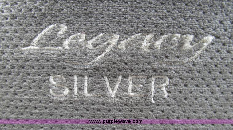 image for item E3814 1996 Peterbilt 379 semi truck