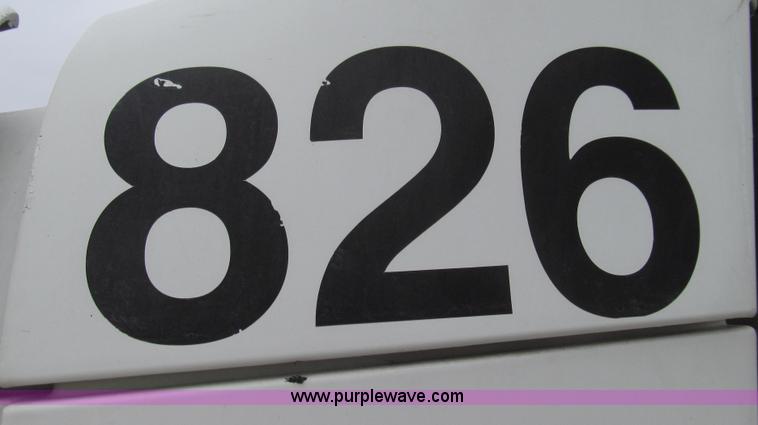 image for item E3822 2004 Freightliner CL120 semi truck