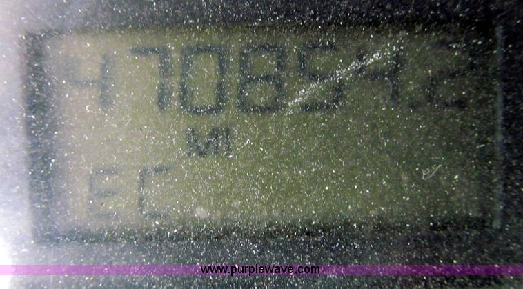 image for item E3833 2005 Freightliner CL120 semi truck