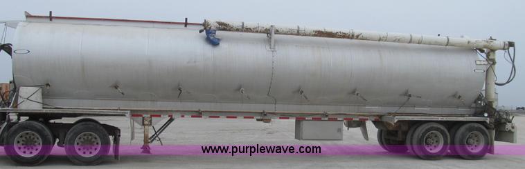 image for item E3834 2000 Ledwell Drag Chain dry bulk trailer