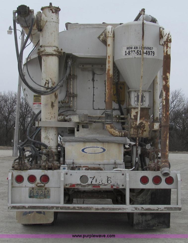 image for item E3834 2000 Ledwell Drag Chain dry bulk trailer