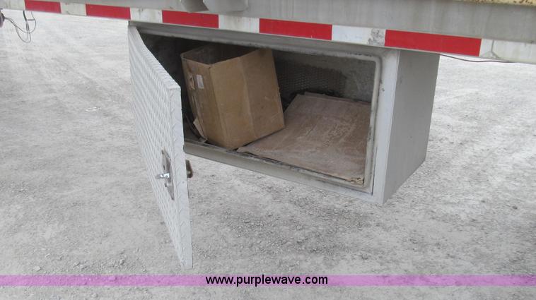 image for item E3834 2000 Ledwell Drag Chain dry bulk trailer
