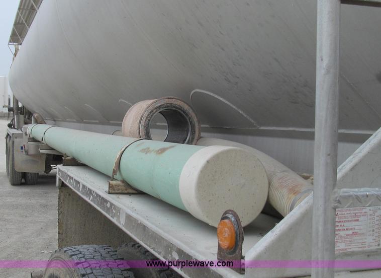 image for item E3834 2000 Ledwell Drag Chain dry bulk trailer