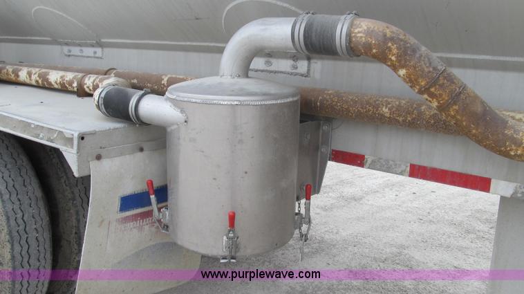 image for item E3834 2000 Ledwell Drag Chain dry bulk trailer