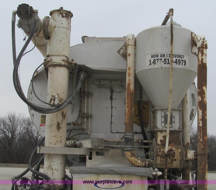 image for item E3834 2000 Ledwell Drag Chain dry bulk trailer