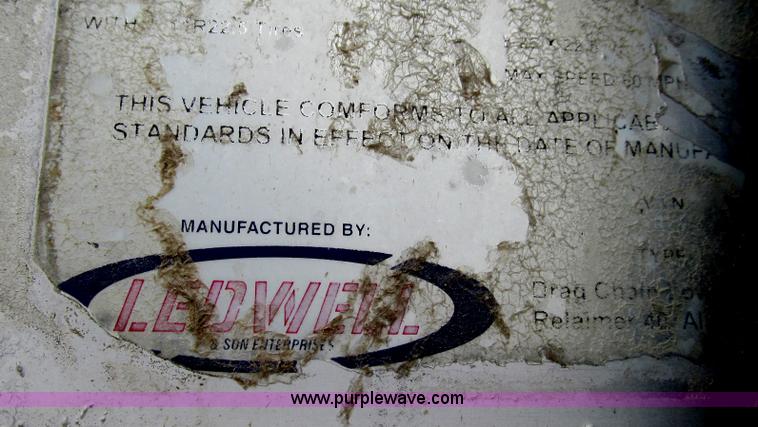 image for item E3834 2000 Ledwell Drag Chain dry bulk trailer