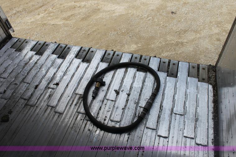 image for item E8468 1998 Imco 53' live bottom trailer