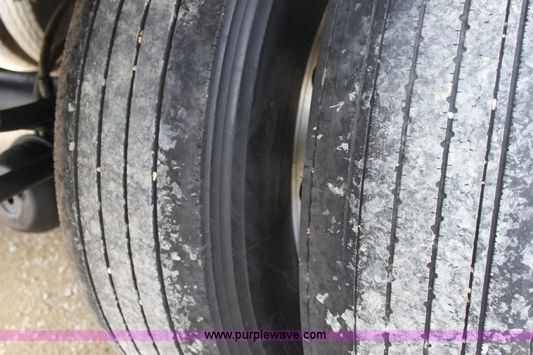 image for item E8468 1998 Imco 53' live bottom trailer