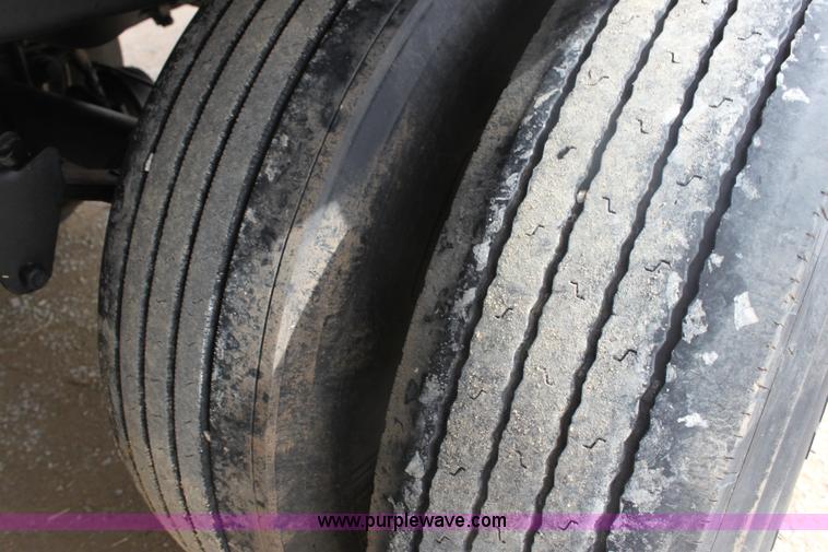 image for item E8468 1998 Imco 53' live bottom trailer