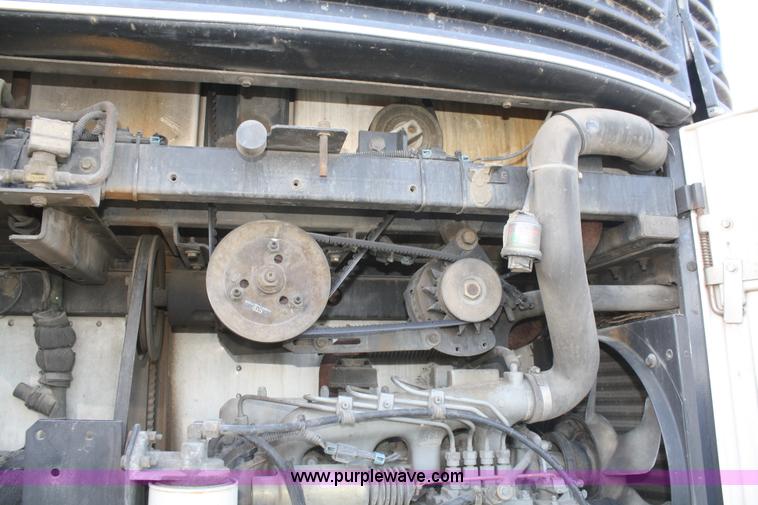 image for item F2572 1999 Wabash reefer trailer