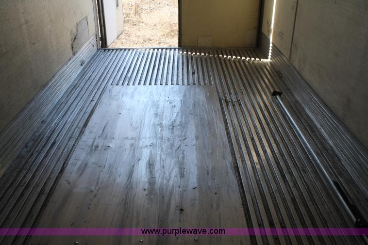 image for item F2572 1999 Wabash reefer trailer