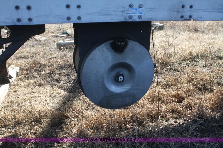 image for item F2572 1999 Wabash reefer trailer