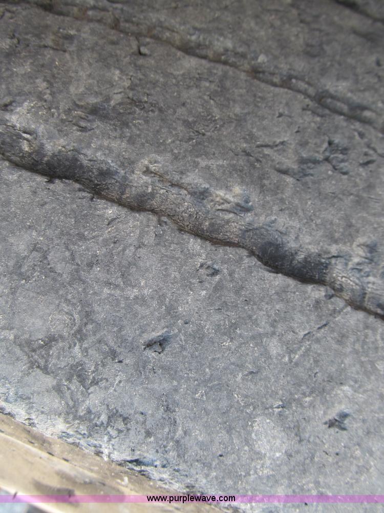 image for item F3025 1996 Freightliner FLD120 semi truck